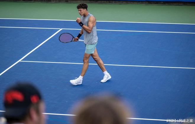 状态下滑的 状态下滑的