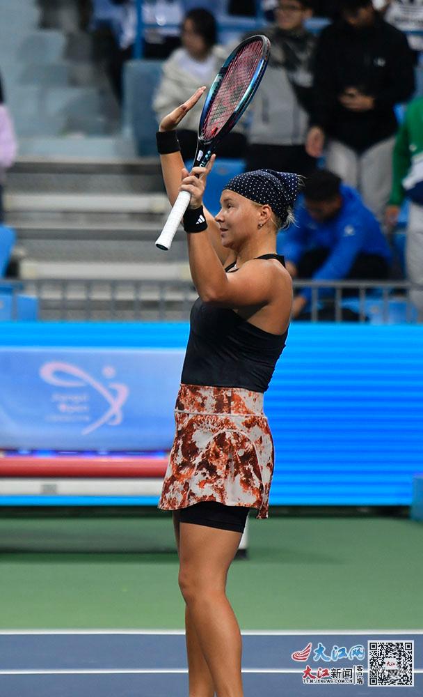 阵容却传来 阵容却传来