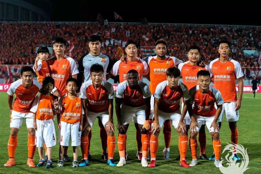 半个球场 半个球场