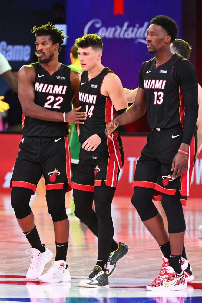 听牌一张之 听牌一张之